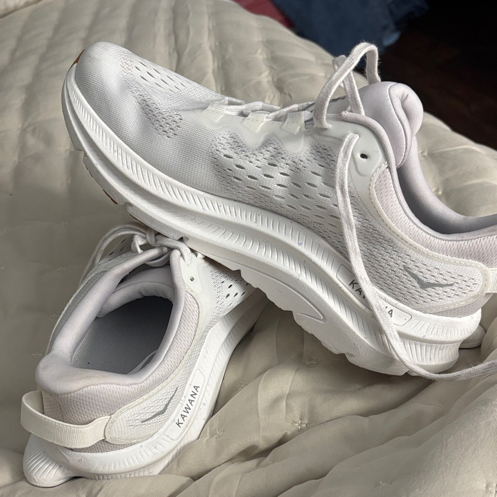 Hoka Kawana Running Shoes